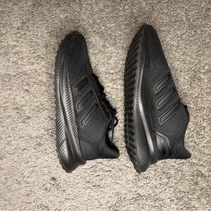 Womens adidas black running shoes. Cloud foam comfort. Size 5.5